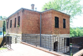 Replaced a log jail building dating from 1794