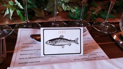 Love the Entree image on seating place cards!