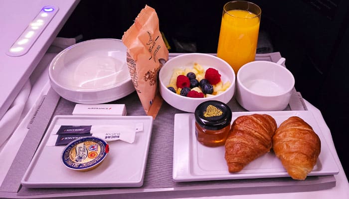 Business Class Dining